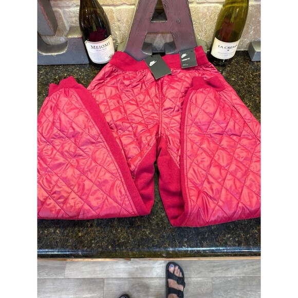 NWT Nike Quilted Sportswear Loose Fit Quilted Pants Women's Size XS Red Berry - Picture 6 of 7